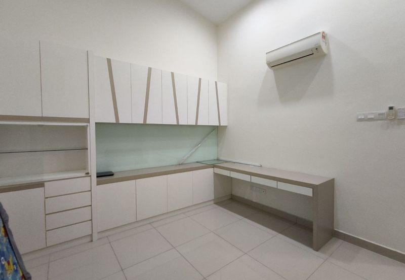 Austin Residence @Taman Mount Austin