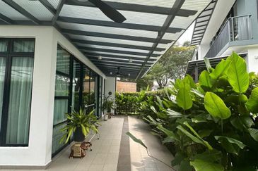 The WaterEdge Residences