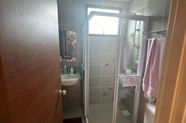 The WaterEdge Residences