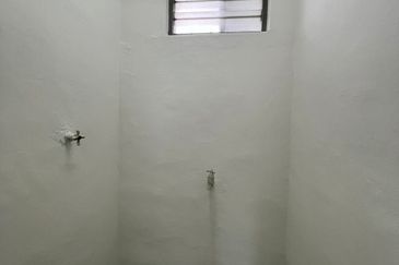 Fully Renovated @ Flat Taman Pulai Utama, Skudai