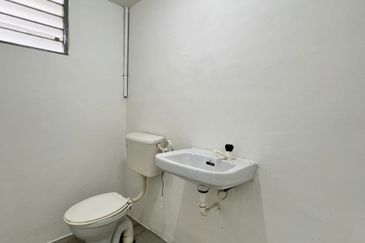 Fully Renovated @ Flat Taman Pulai Utama, Skudai