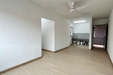 Fully Renovated @ Flat Taman Pulai Utama, Skudai