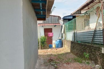 Jalan Semangat 3, Taman Sri Lambak, Kluang