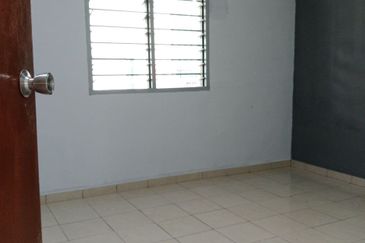 Jalan Semangat 3, Taman Sri Lambak, Kluang