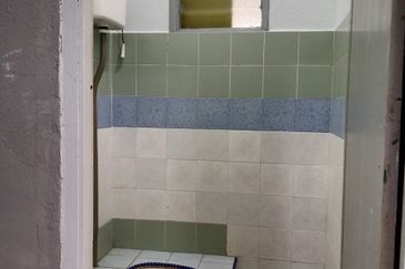 Jalan Semangat 3, Taman Sri Lambak, Kluang