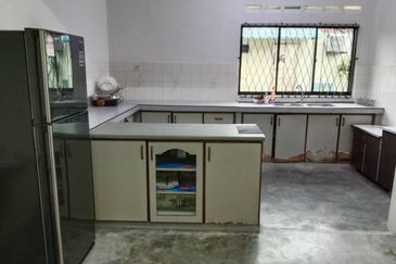 Jalan Bunga Matahari, Taman Masai