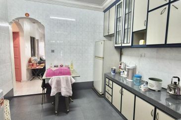 Unblock View @ Jalan Bayan, Taman Megah Ria, Masai