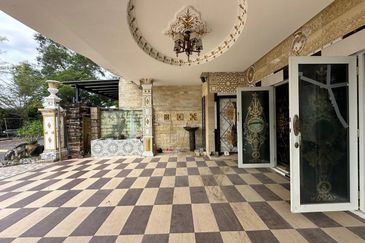 Corner Lot @ Taman Seri Austin, Johor