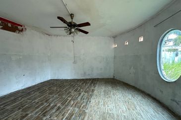 Corner Lot @ Taman Seri Austin, Johor