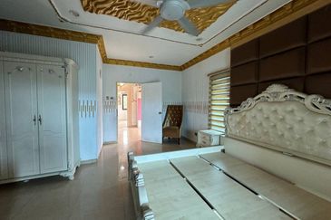 Corner Lot @ Taman Seri Austin, Johor