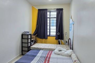 Fully Renovated @ Taman Scientex Jaya, Senai