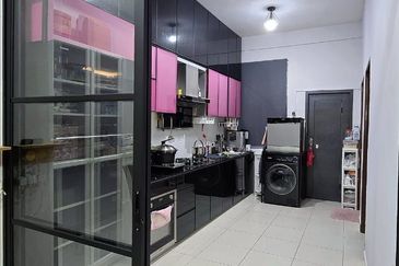 Fully Renovated @ Taman Scientex Jaya, Senai