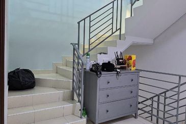 Fully Renovated @ Taman Scientex Jaya, Senai