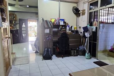 Corner Lot @ Jalan Tasek, Bandar Seri Alam, Masai