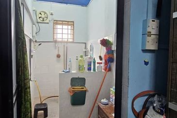 Corner Lot @ Jalan Tasek, Bandar Seri Alam, Masai