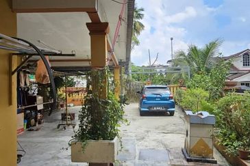 Corner Lot @ Jalan Tasek, Bandar Seri Alam, Masai