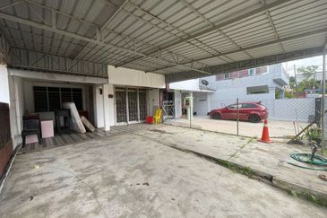 Jalan Belibis, Taman Perling