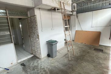 Jalan Belibis, Taman Perling