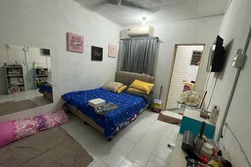 Corner Lot @ Jalan SS 5/5, Taman Sri Saujana, Kota Tinggi, Johor