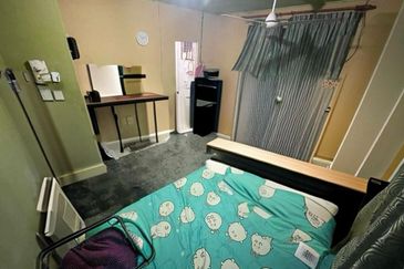 Corner Lot @ Jalan SS 5/5, Taman Sri Saujana, Kota Tinggi, Johor