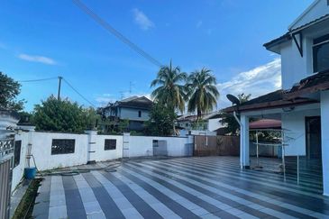 Corner Lot @ Jalan SS 5/5, Taman Sri Saujana, Kota Tinggi, Johor