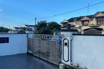 Corner Lot @ Jalan SS 5/5, Taman Sri Saujana, Kota Tinggi, Johor