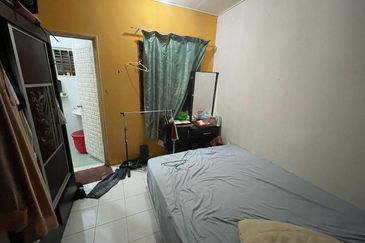 Corner Lot @ Jalan SS 5/5, Taman Sri Saujana, Kota Tinggi, Johor