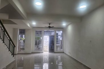 Jalan Jed Sadu, Bandar Baru Seri Alam, Masai