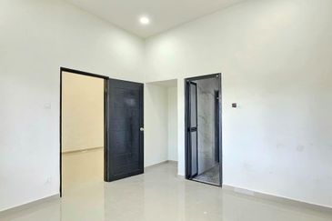 Fully Renovated @ Jalan Mutiara 4, Taman Mutiara, Ulu Tiram