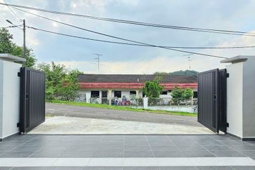 Fully Renovated @ Jalan Mutiara 4, Taman Mutiara, Ulu Tiram