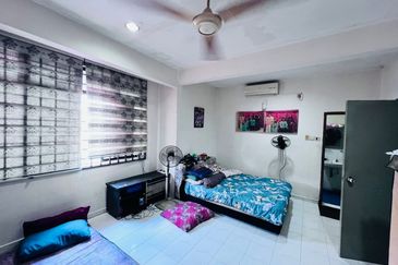 Corner Lot @ Taman Tampoi Utama