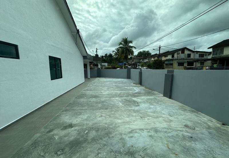 Corner Lot @ Jalan Sawi 2/5, Taman Senai Baru