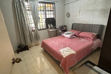 Taman Nusantara, Gelang Patah