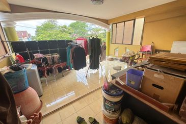 Taman Nusantara, Gelang Patah