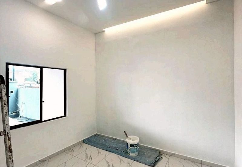 Fully Renovated @ Jalan Belumut, Taman Johor