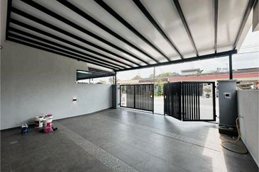 Fully Renovated @ Jalan Belumut, Taman Johor