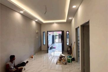 Fully Renovated @ Jalan Belumut, Taman Johor