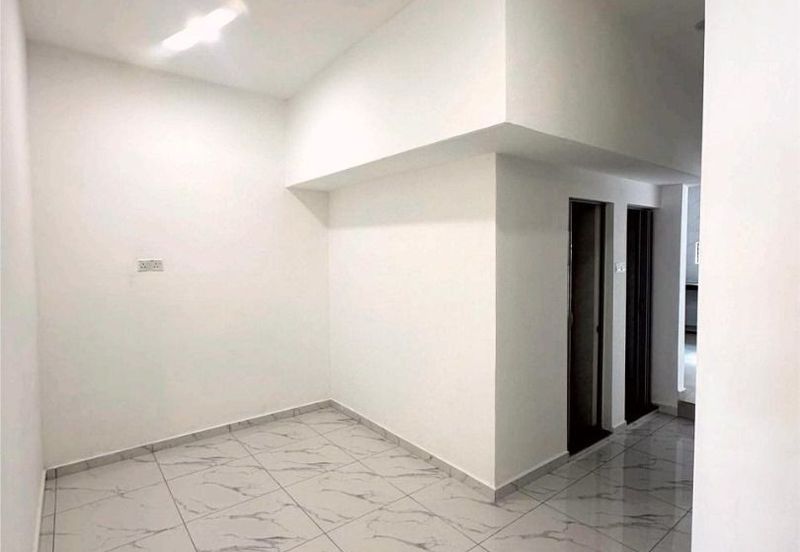 Fully Renovated @ Jalan Belumut, Taman Johor