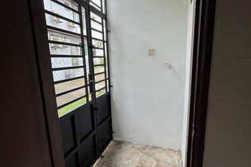 Jalan Perjiranan 10, Bandar Dato Onn