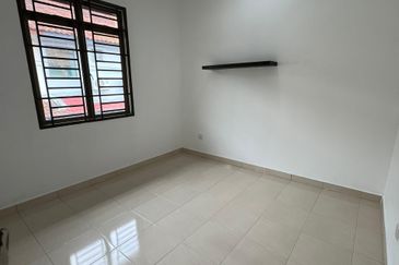 Jalan Perjiranan 10, Bandar Dato Onn