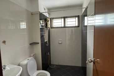 Jalan Perjiranan 10, Bandar Dato Onn