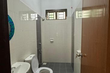 Jalan Perjiranan 10, Bandar Dato Onn