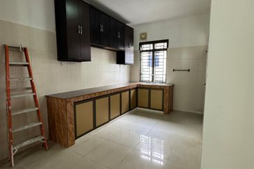 Jalan Perjiranan 10, Bandar Dato Onn