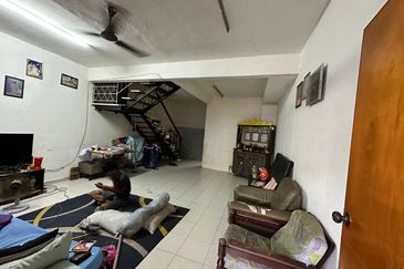 Jalan Serindit, Taman Scientex