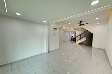 Unblock View @ Jalan Permas 4/xx, Bandar Baru Permas Jaya, Masai