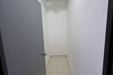 Jalan Sri Mewah 11, Taman Sri Mewah 3, Simpang Renggam