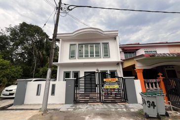 Jalan Sri Mewah 11, Taman Sri Mewah 3, Simpang Renggam