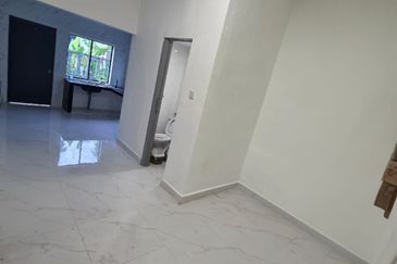 Fully Renovated @ Taman Aman, Senai 