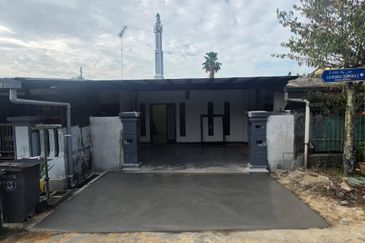 Fully Renovated @ Taman Aman, Senai 