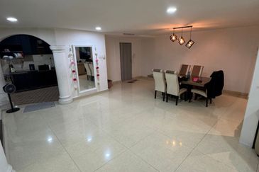 Corner Lot @ Jalan Makmur, Taman Makmur, Kulai